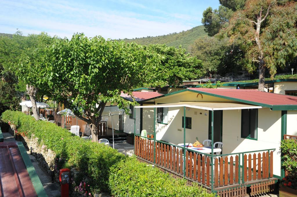 Camping Village Scaglieri Portoferraio Exteriör bild