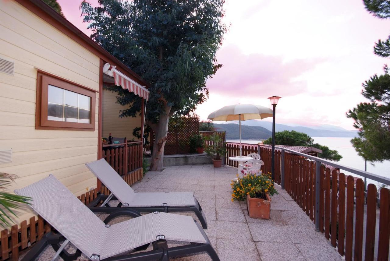 Camping Village Scaglieri Portoferraio Exteriör bild